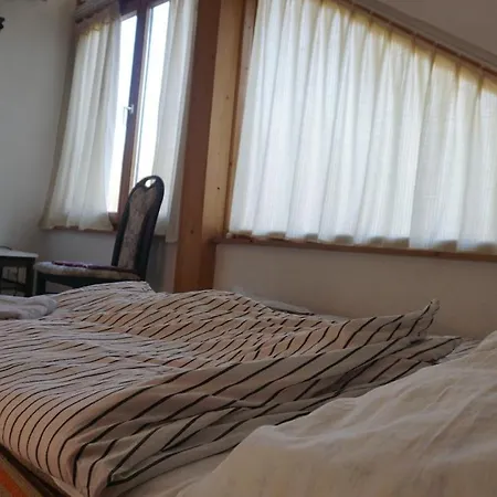 Zoeldello Apartmanhaz Daire