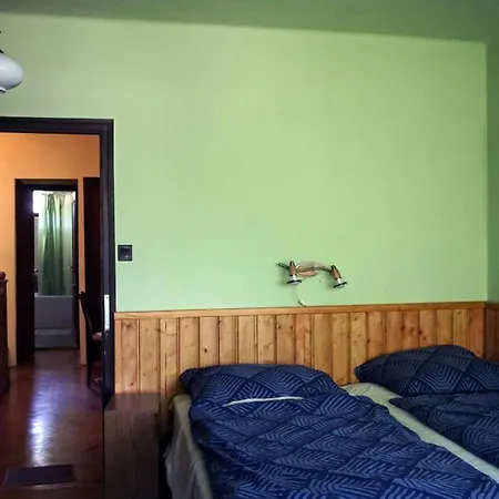 Zoeldello Apartmanhaz Daire Siofok