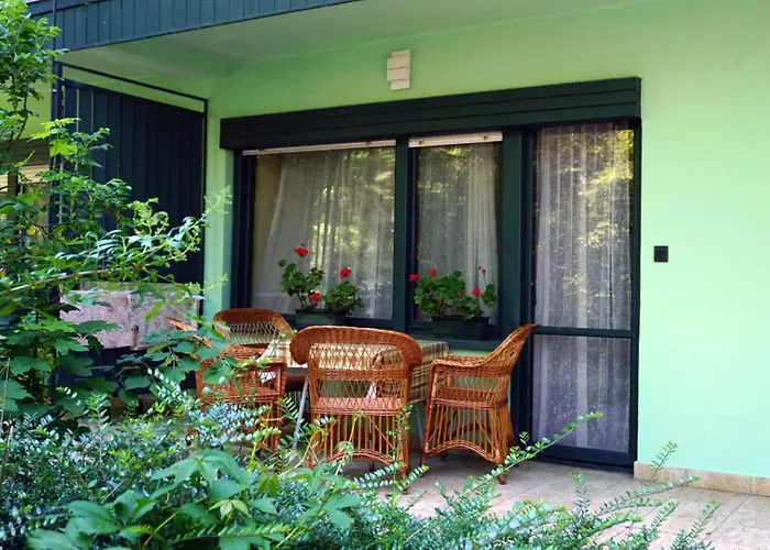 Zoeldello Apartmanhaz 아파트 시오포크